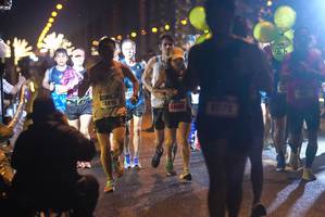 BIB: 0895, 4400
                            <button type="button" onclick="openModal(18280778)" class="btn btn-primary btn-sm float-right btn-popup" data-toggle="modal" data-target=".modal-high-quality">
                        <i class="fas fa-shopping-cart"></i> Add to Cart
                    </button>
                                            <button type="button" onclick="isThisMe(18280778, true)" class="btn btn-success btn-sm float-right btn-popup btn-isme hidden" data-toggle="tooltip" data-placement="bottom" title="นี่คือรูปของคุณใช่ไหม คลิกที่นี่เพื่อเอาเข้าอัลบั้ม">
                        <i class="fas fa-plus"></i> Add to album
                    </button>
                    <button type="button" onclick="isThisMe(18280778, false)" class="btn btn-warning btn-sm float-right btn-popup btn-isnotme hidden">
                        <i class="fas fa-ban"></i> Remove from album
                    </button>